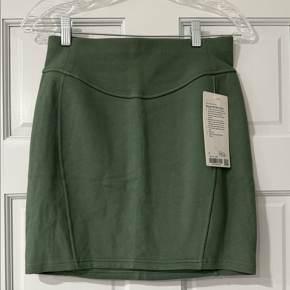 Lululemon Scuba Mini Olive Green Skirt size SP